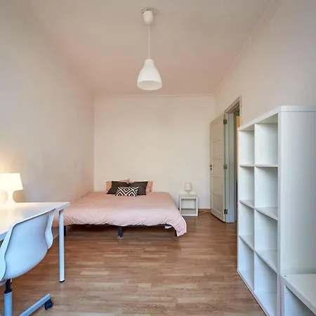 2 Bedroom In Alameda リスボン