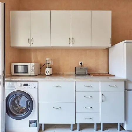 2 Bedroom In Alameda * Lisboa