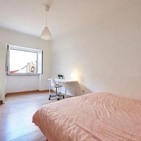 2 Bedroom In Alameda * Lisboa